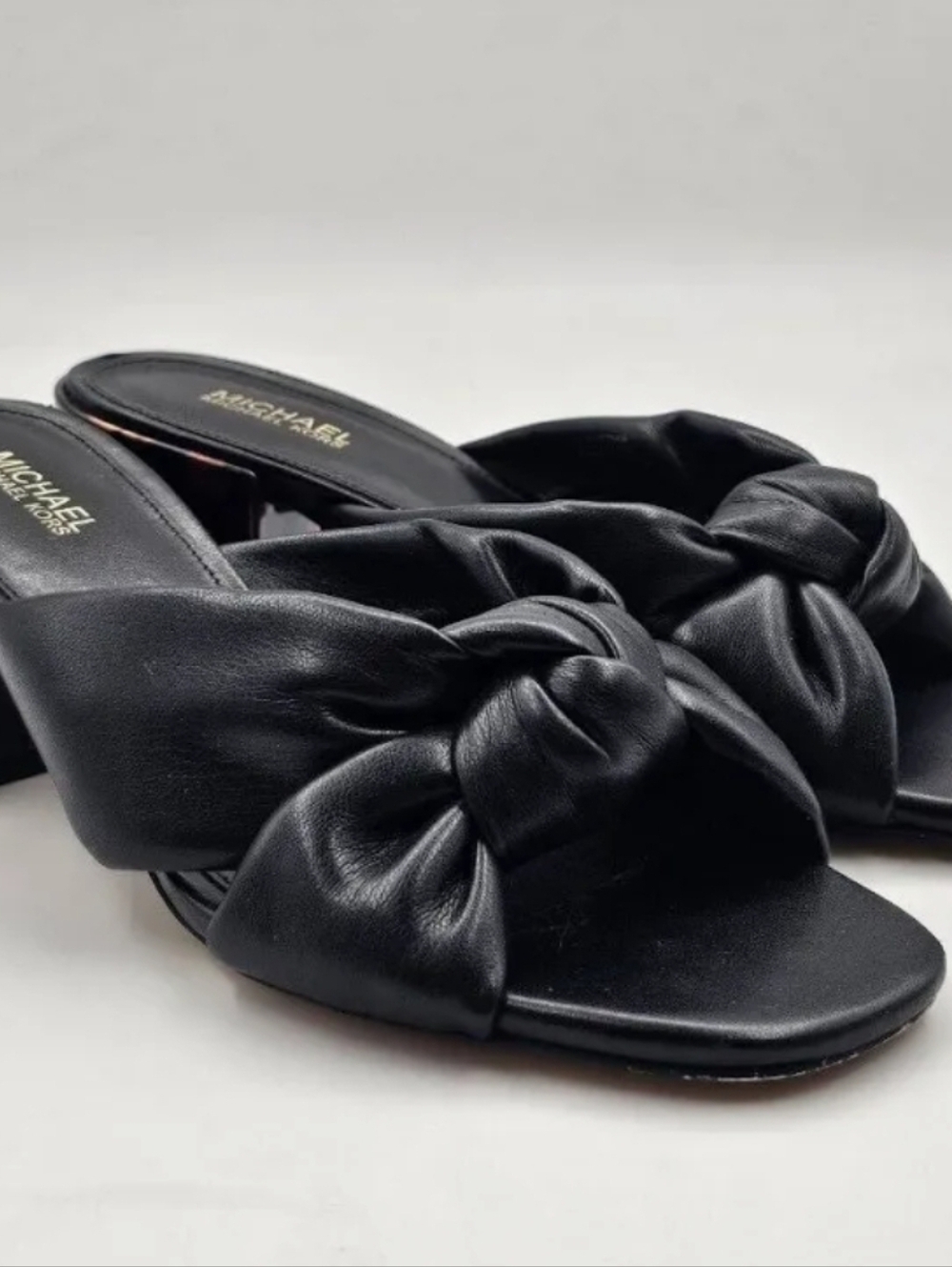 Micheal Kors Slippers - Picture 6 of 8